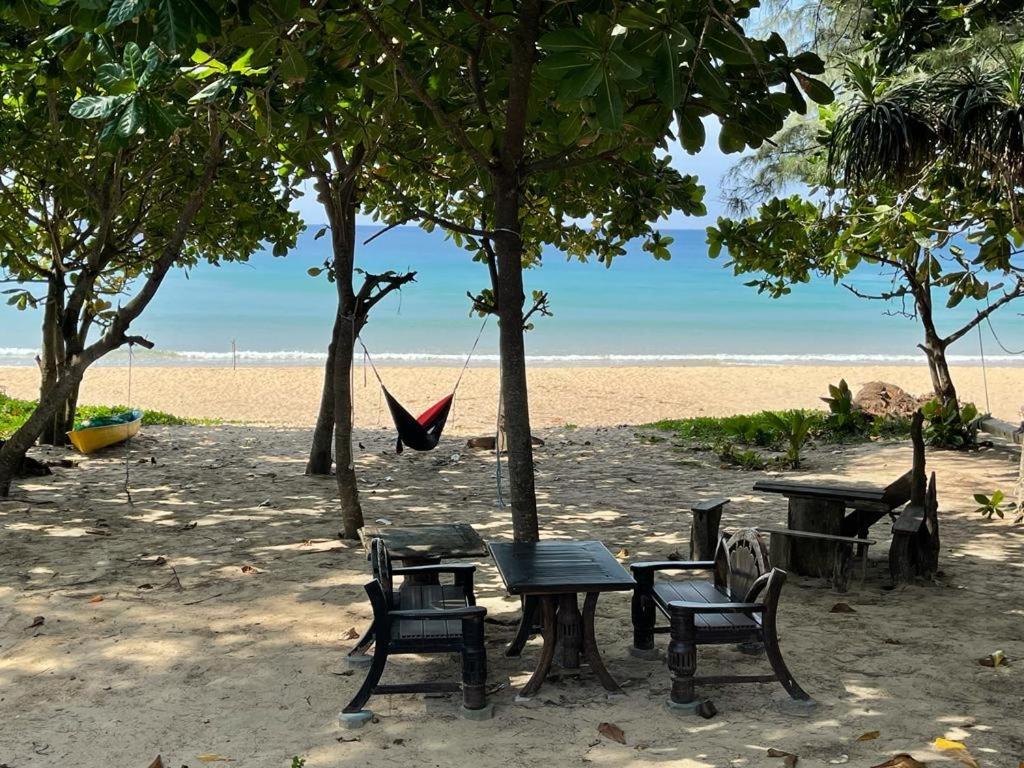 Beach House By Rose Massage Praia de Nai Thon Exterior foto
